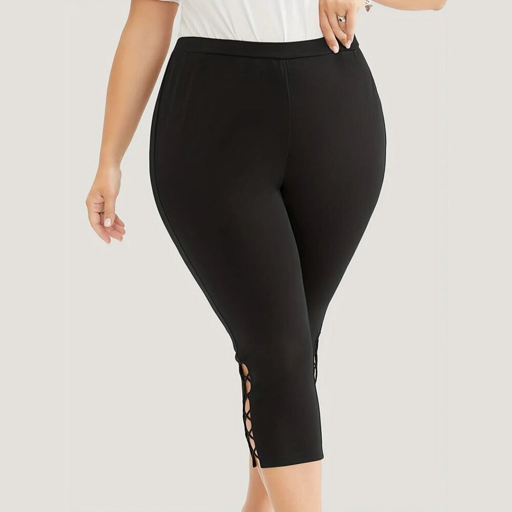 BloomChic Black Solid Crisscross Hem Skinny Leggings - Picture 5 of 5
